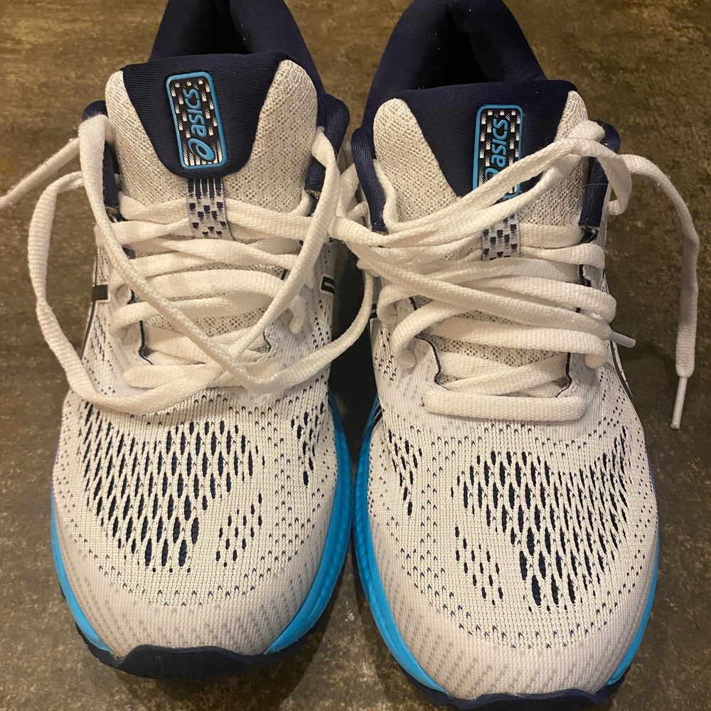 Asics Gel Kayano 26- size 7.5